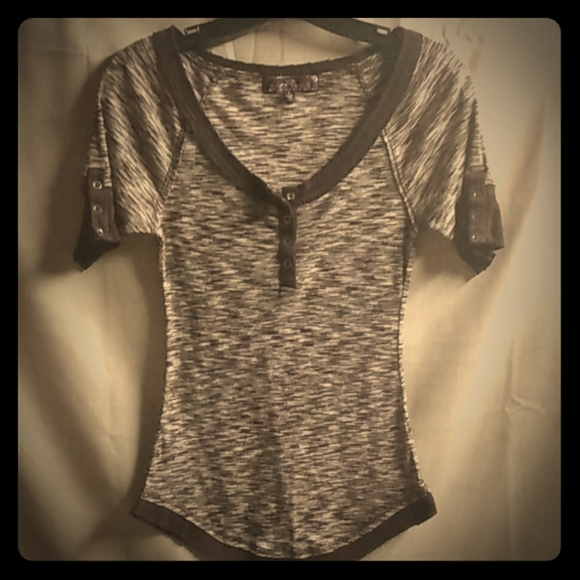 Shirt - Picture 1 of 2